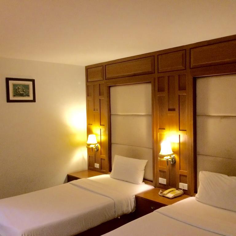 For You Residence Бангкок Экстерьер фото