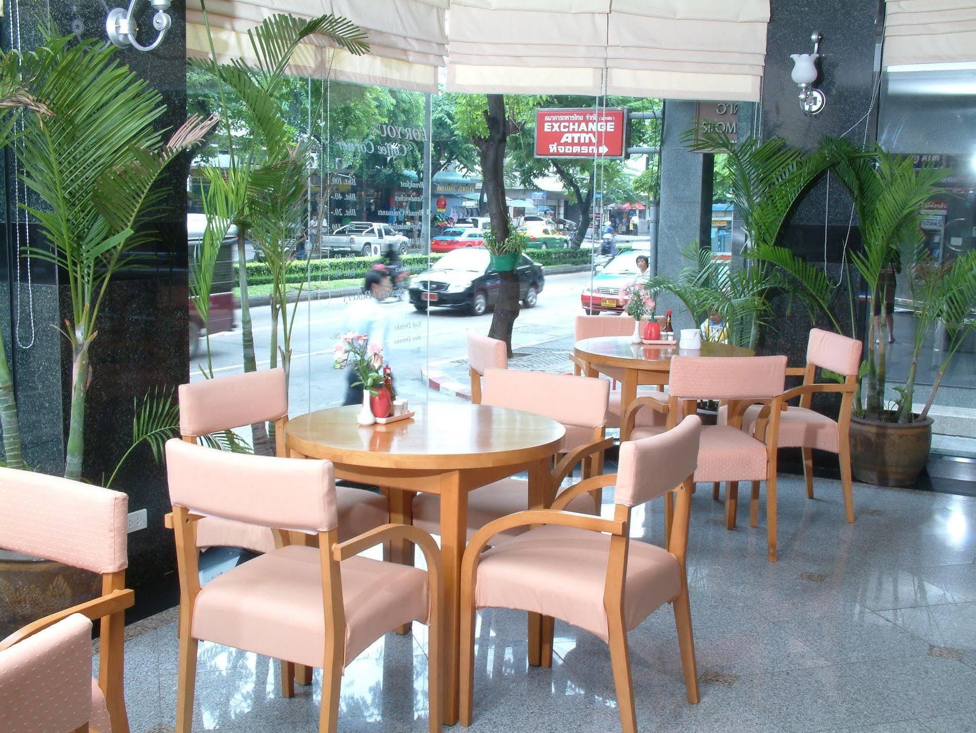 For You Residence Бангкок Экстерьер фото